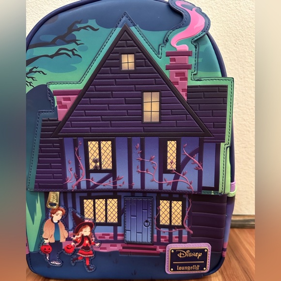 NWT Disney Loungefly Hocus Pocus Sanderson Sister Haunted House Backpack - Picture 2 of 4